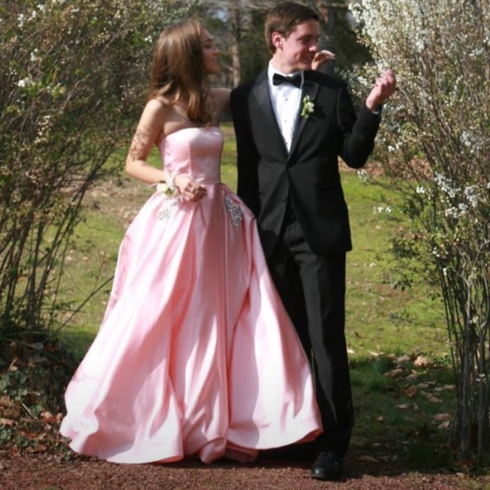 Sherri Hill Prom Dress - Picture 6 of 6